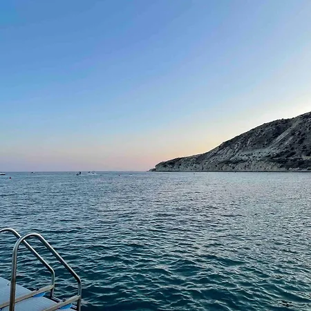 Villa Stunning With Breathtaking Sea View
